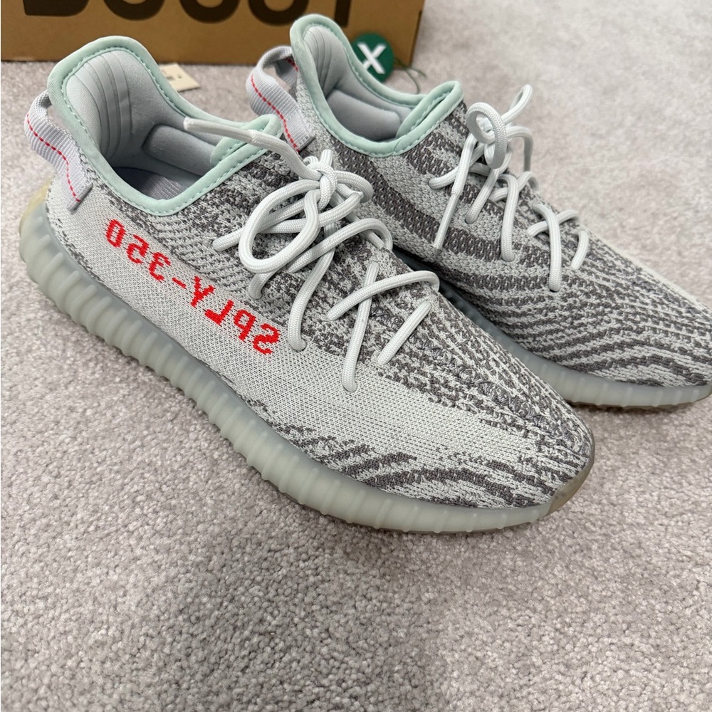 Adidas Yeezy Boost 350 V2 “Blue Tint” Size 9.5 Worn Once - Picture 2 of 9